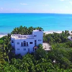 Playa Virgen En Cancun