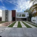 Casa Familiar Vacacional, Espacio, Comodidad Y Entretenimiento