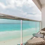 The Oceanfront By Casa Paraiso