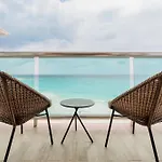 The Oceanfront By Casa Paraiso