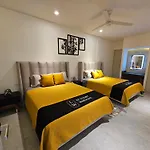 1St Luxury Warehouse