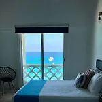 Beachside Apartments Cancun