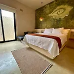 Chichen 27 Departamentos Nuevos Con Piscina Cerca De Ferry A Isla Mujeres