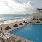 Cancun Plaza Condos