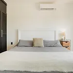 Confortable Lagoon Front 1 Bdr By Casa Paraiso
