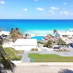Gran Suite Cancun - Beach Condo