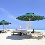 Mia Cancun Resort