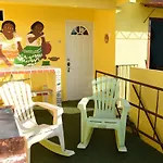 Cancun Guest House 5