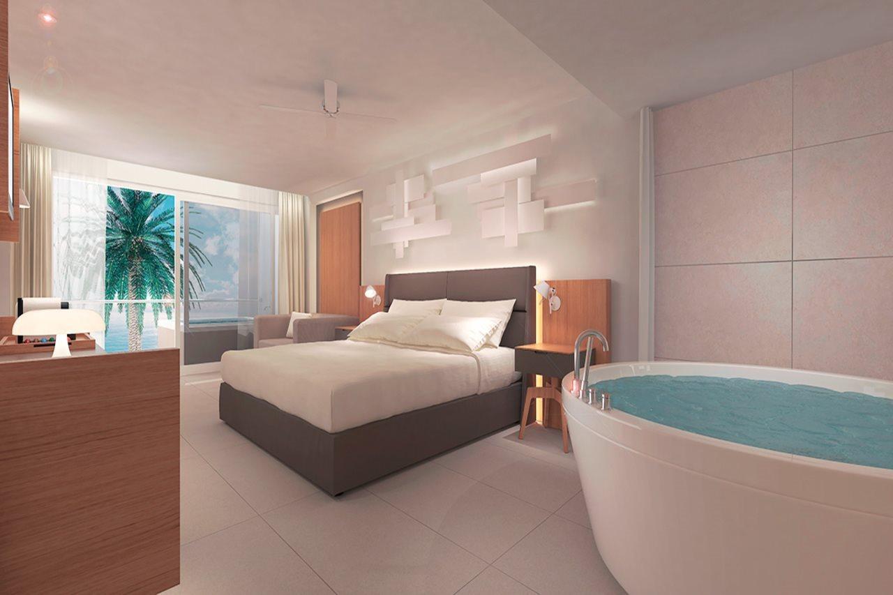 Senator Riviera Cancun Hotel