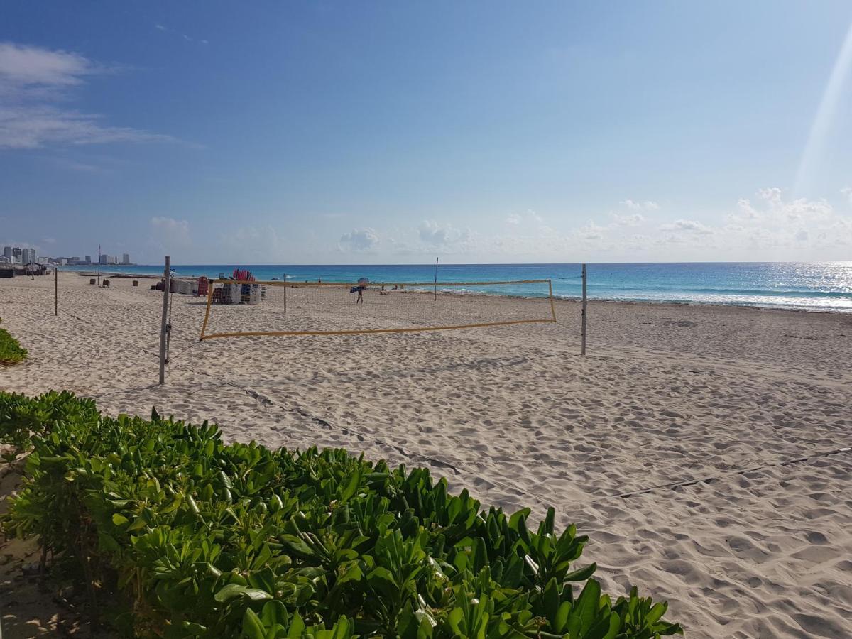 Cancun! Departamento Familiar Sobre La Playa!! Cancun