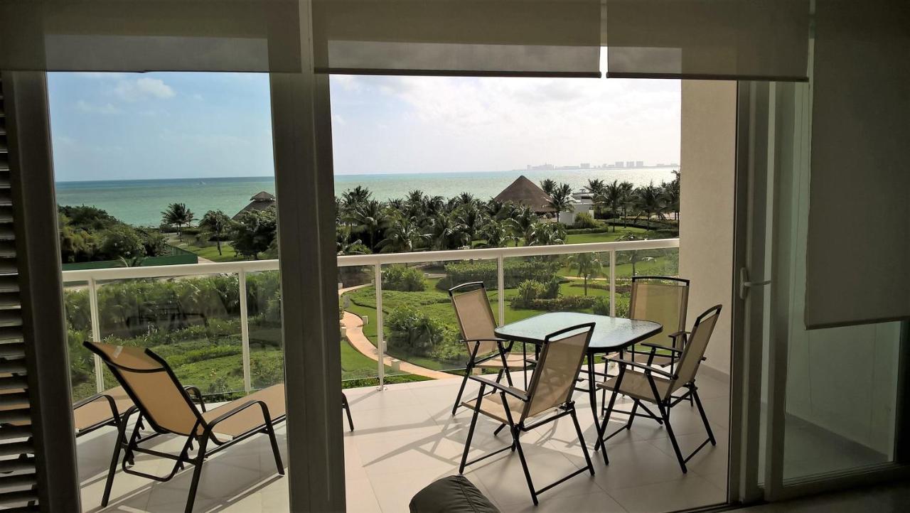 Apartment Swim The Caribbean & Work With A View *