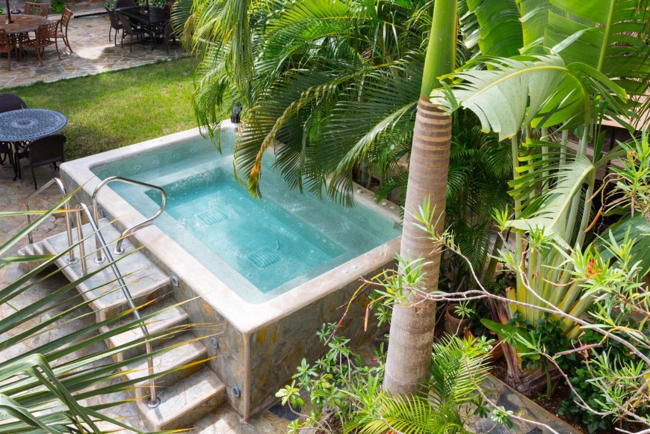 Alamos Con Jacuzzi Y Piscina Hotel