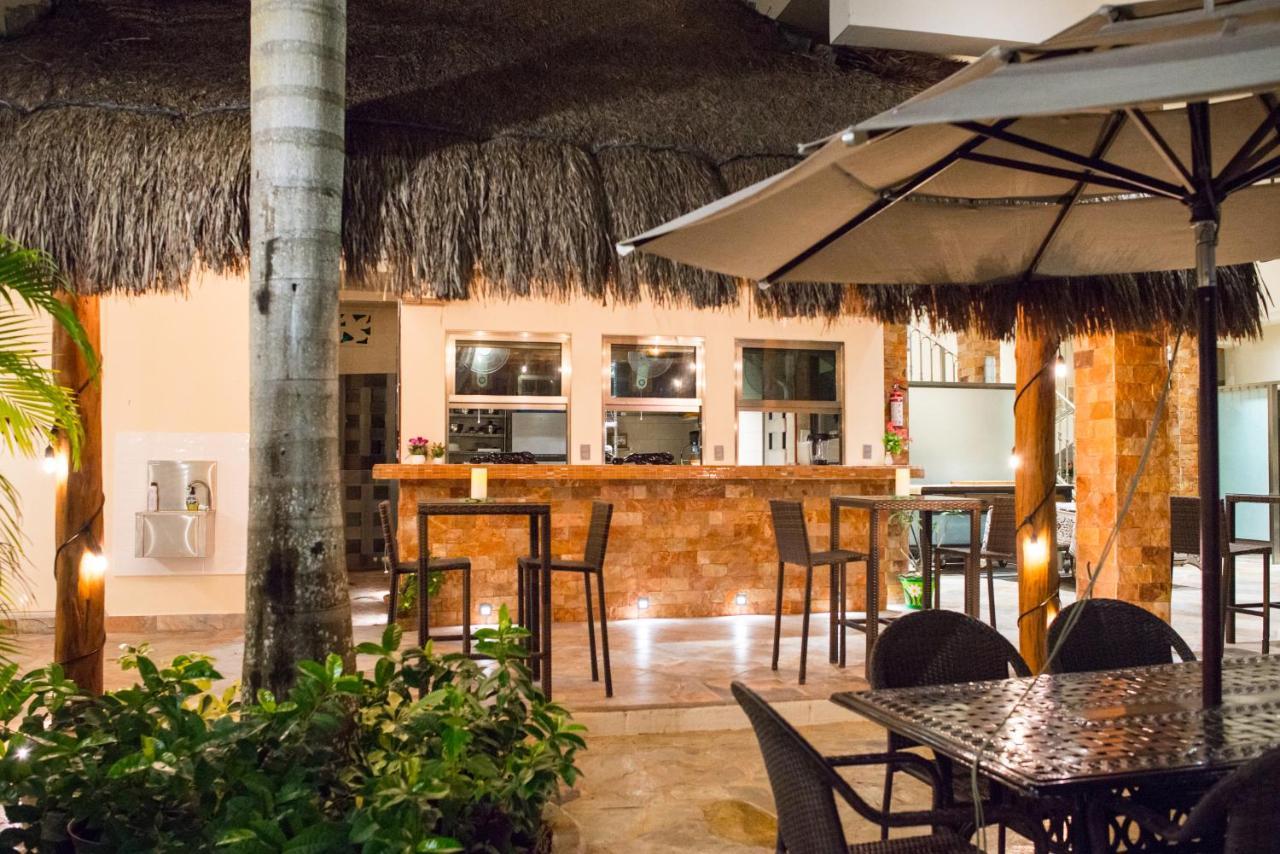 Alamos Con Jacuzzi Y Piscina Hotel