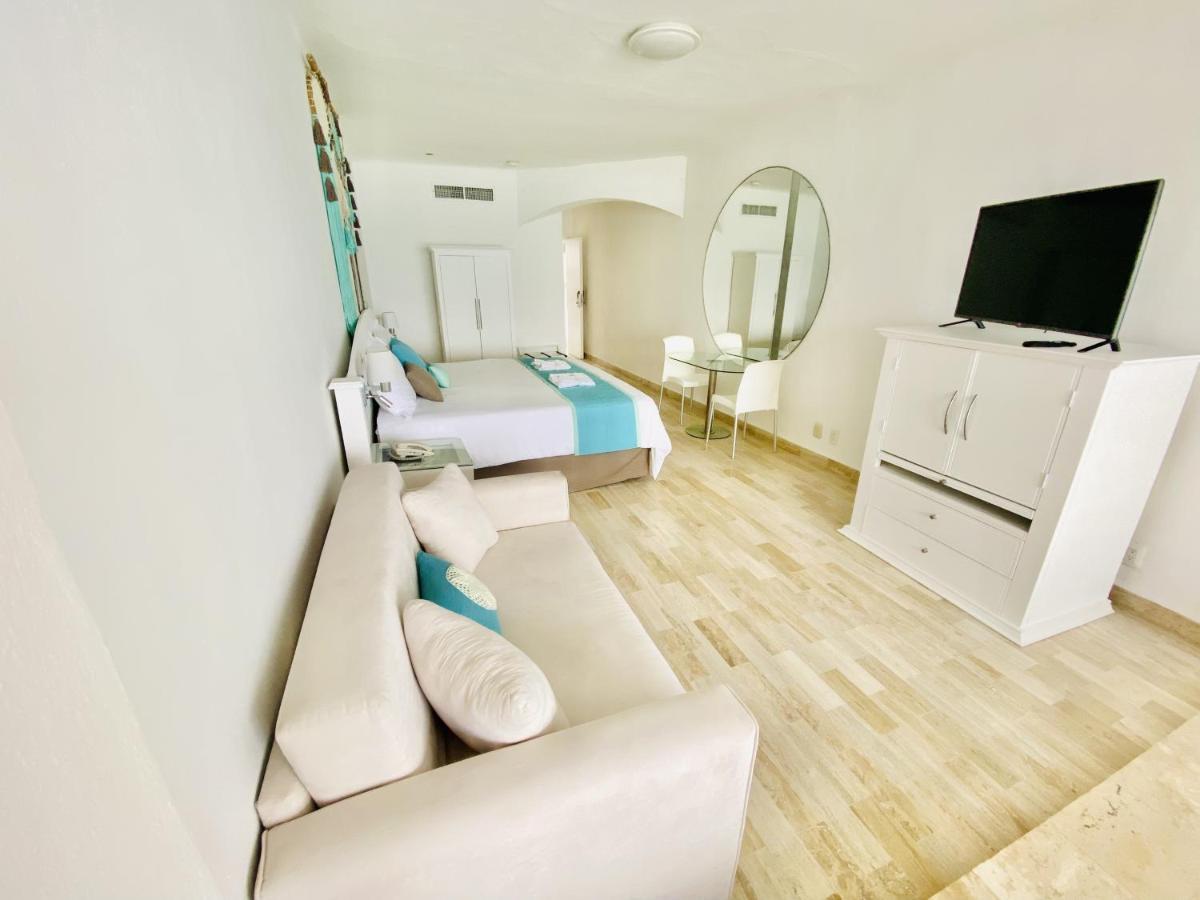 Cyan & Hotel 4*