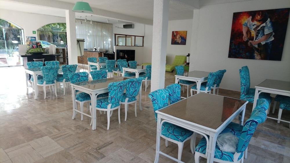 Hotel 16 3*