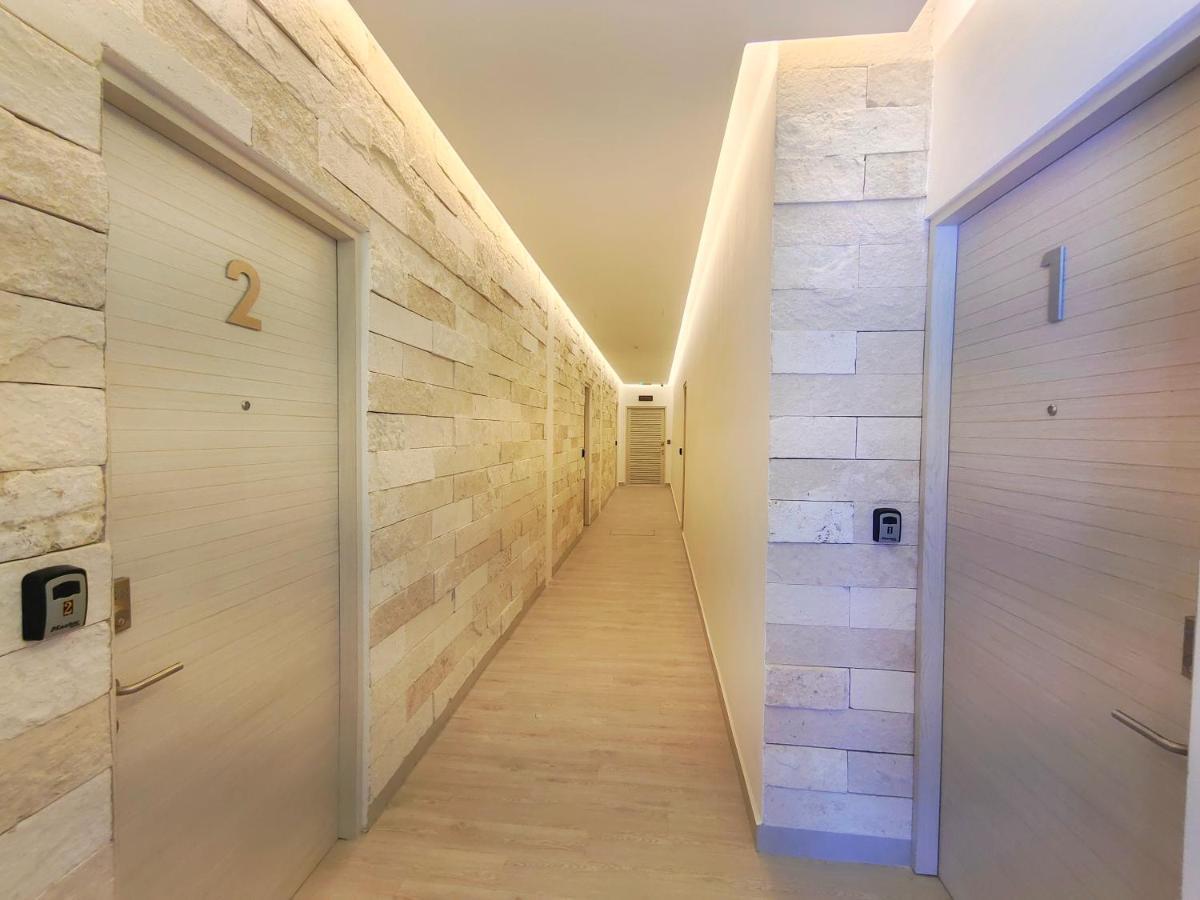 1st Luxury Warehouse * Cancún