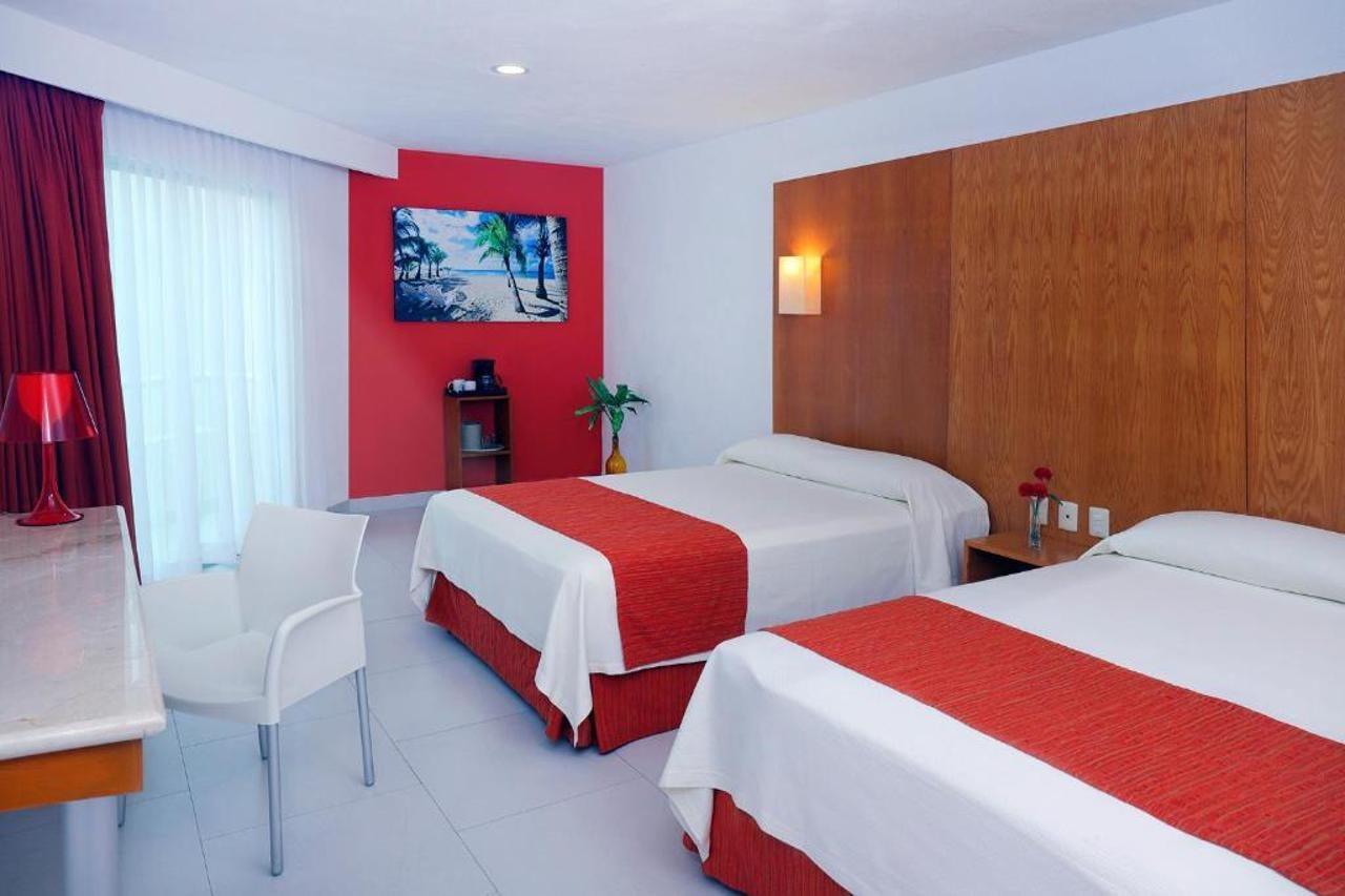 Adhara Express Hotel 3*
