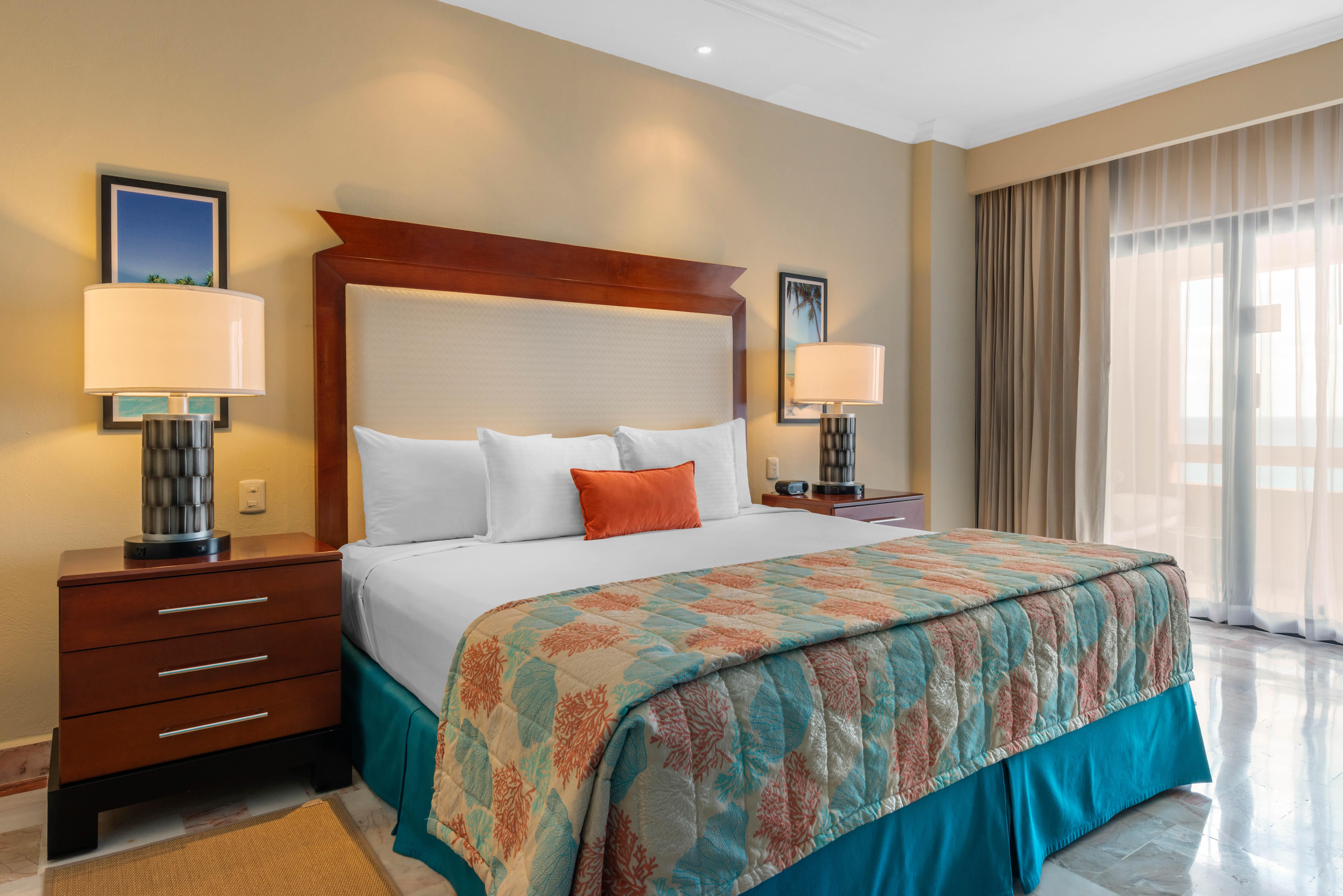 Wyndham Grand All Inclusive & 5* Cancun