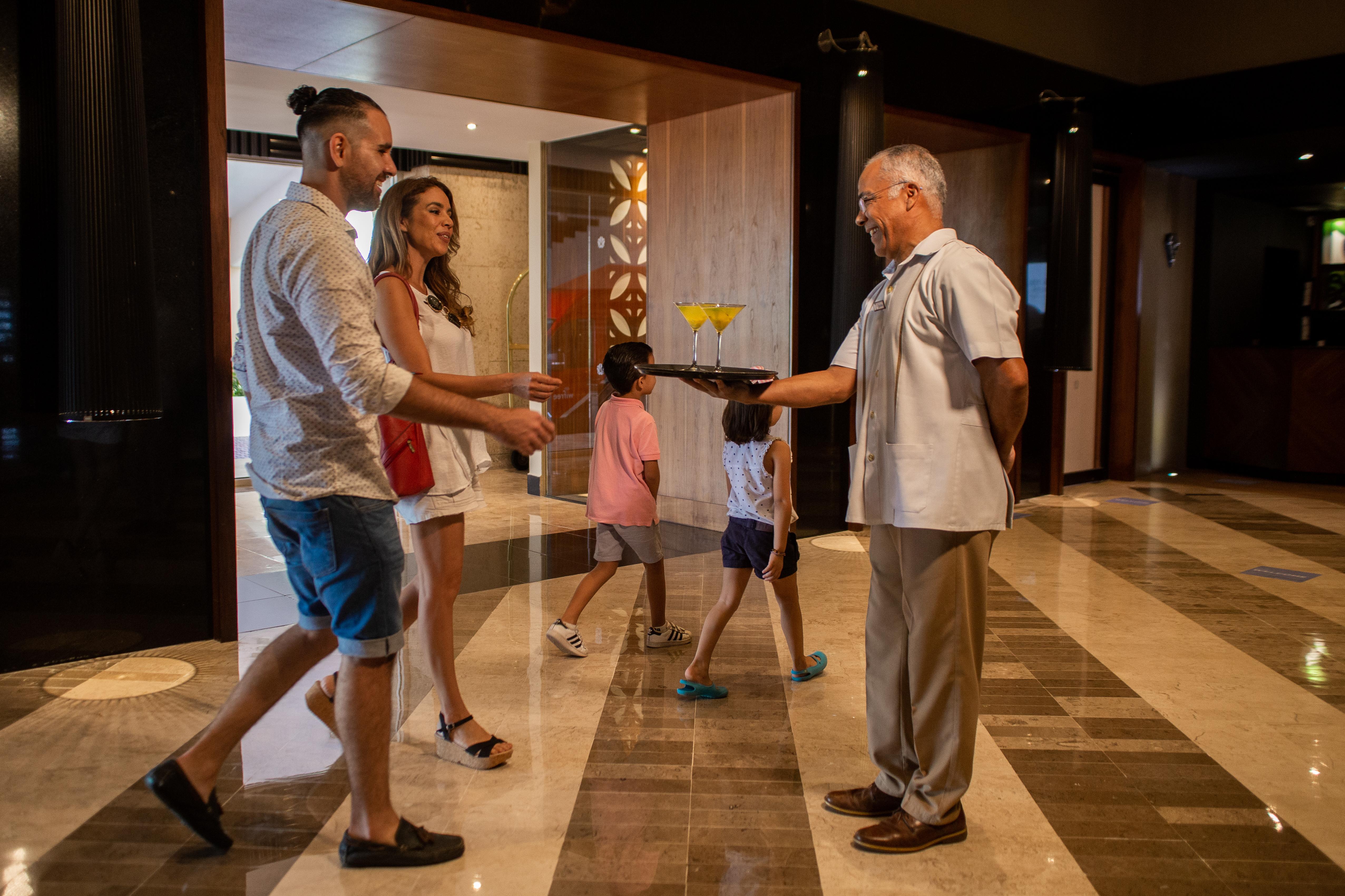 Wyndham Grand All Inclusive & Hotel 5*