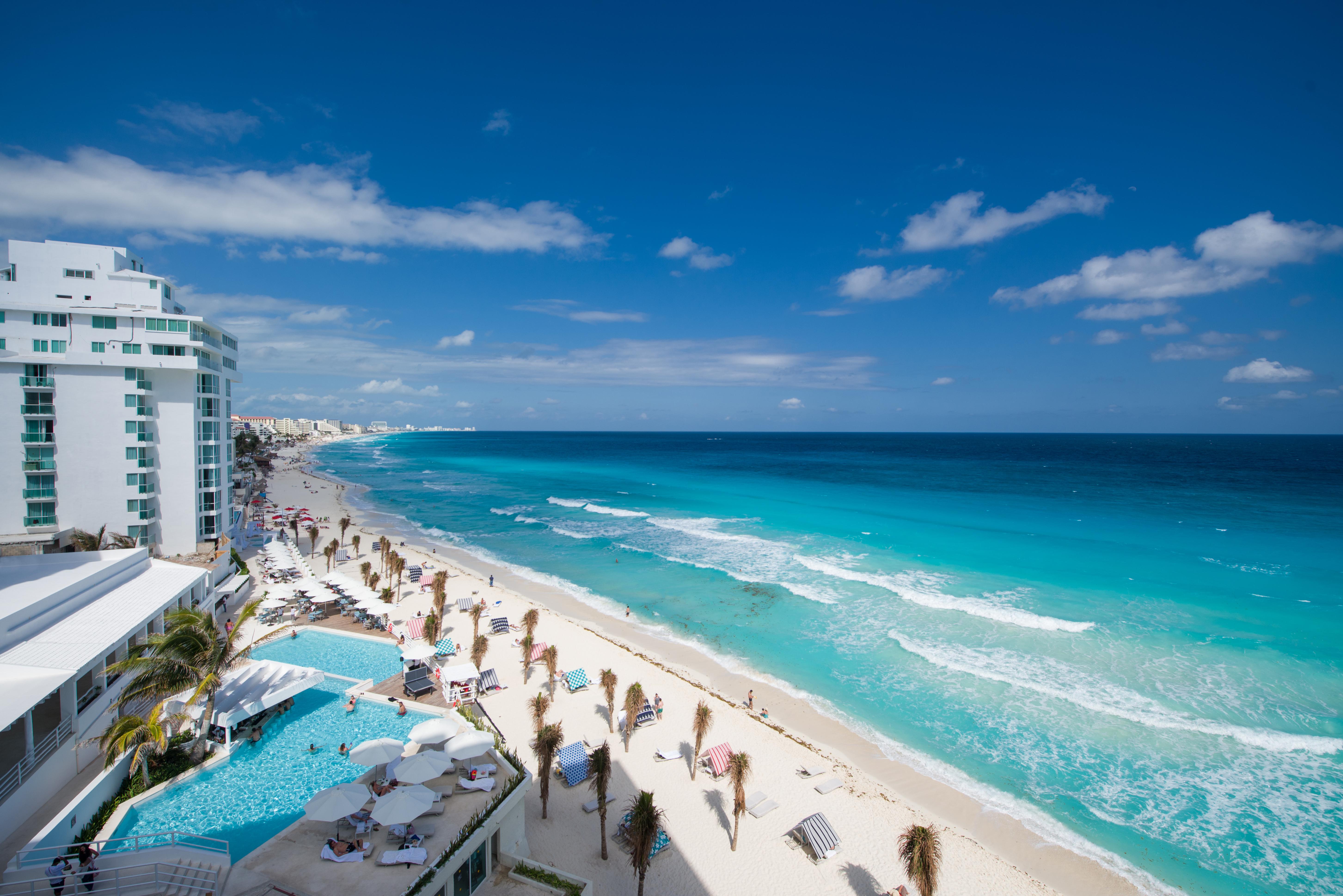 Oleo Playa Cancún