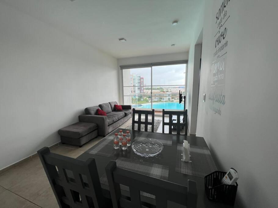 лагуна. прохладная. с бассейном, 15 мин от моря Apartment *