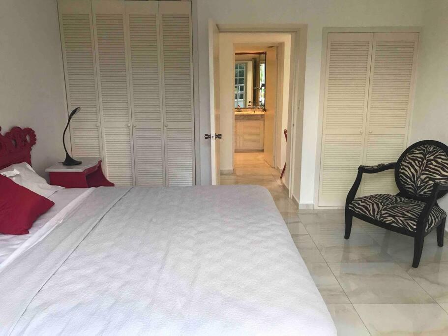Front Zone Apartment Cancún