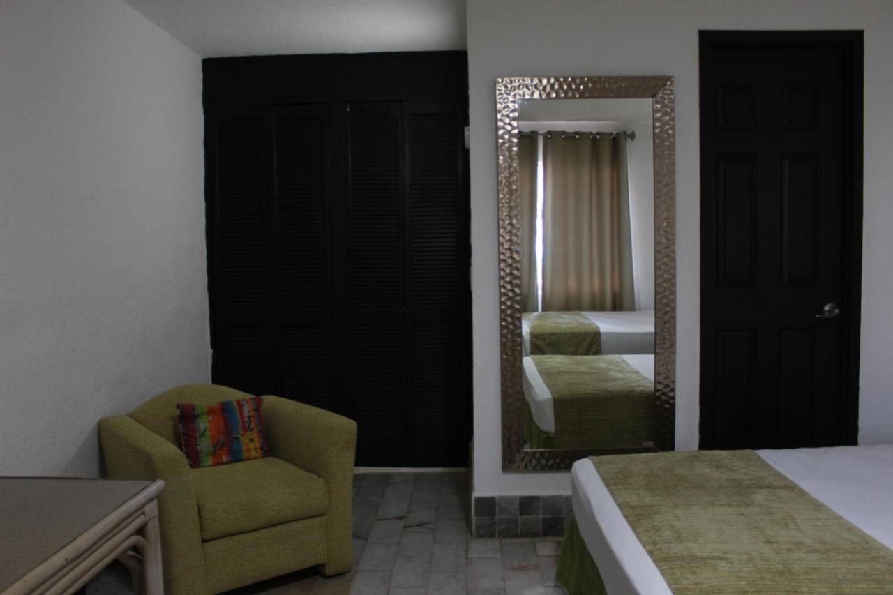 16 Hotel
