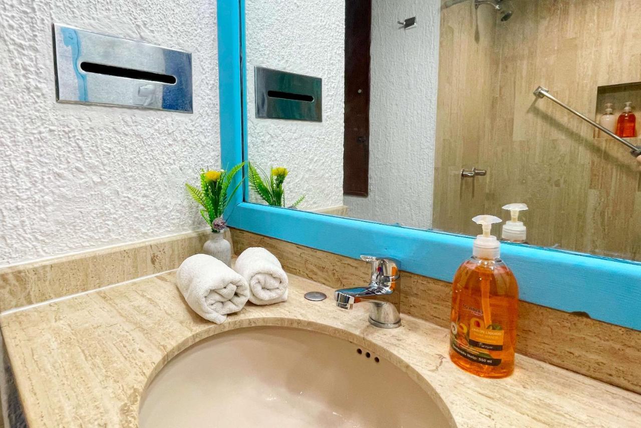 Apartment Renovated In At The Zone