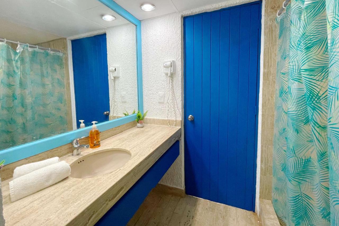 Apartment Renovated In At The Zone