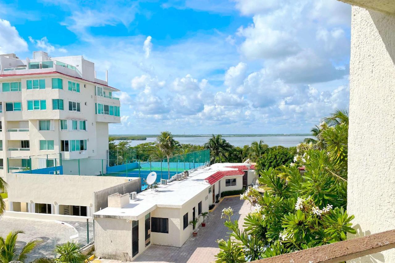 Renovated In At The Zone Apartment *