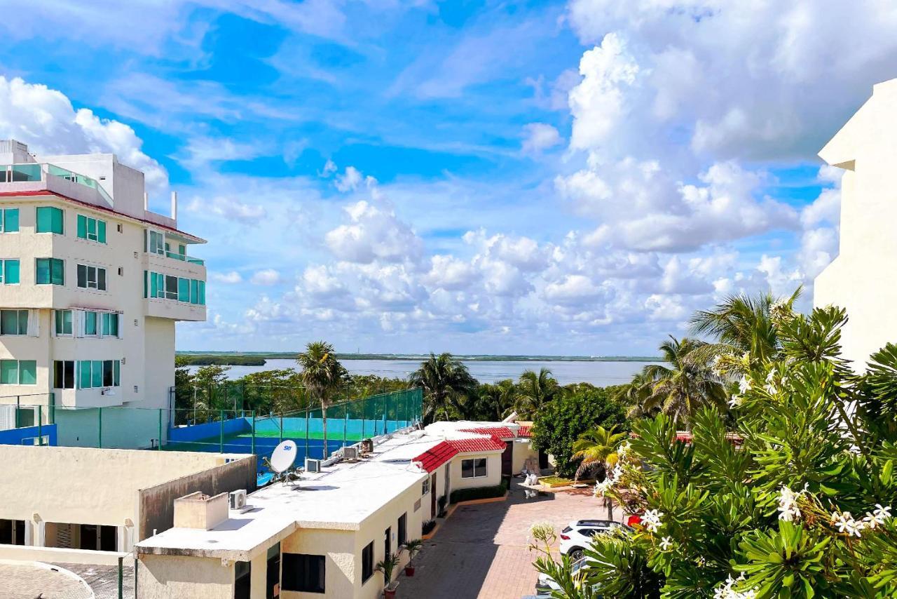 Renovated In At The Zone Apartment Cancún