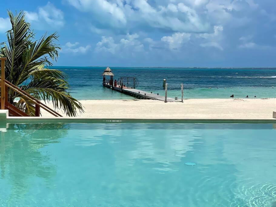 Flamingos Villa *
