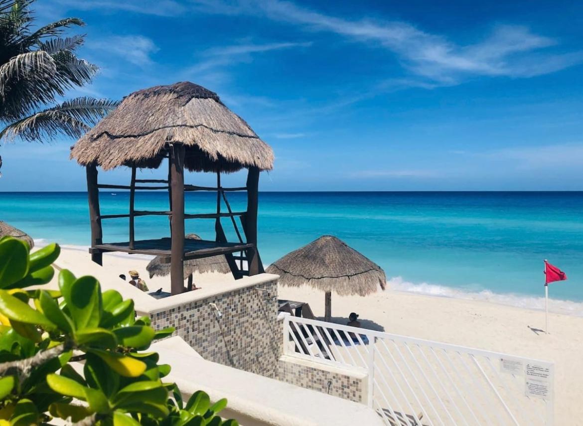 Dual View Ocean Front Apartment *