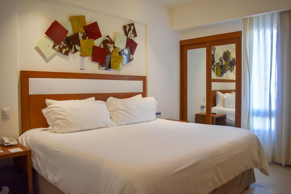 Hotel Ambiance Cancun