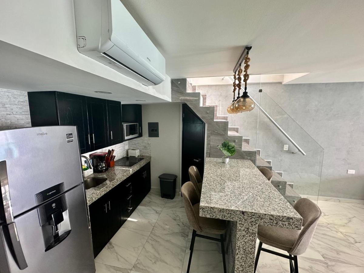 Beachfront Penthouse * Cancun
