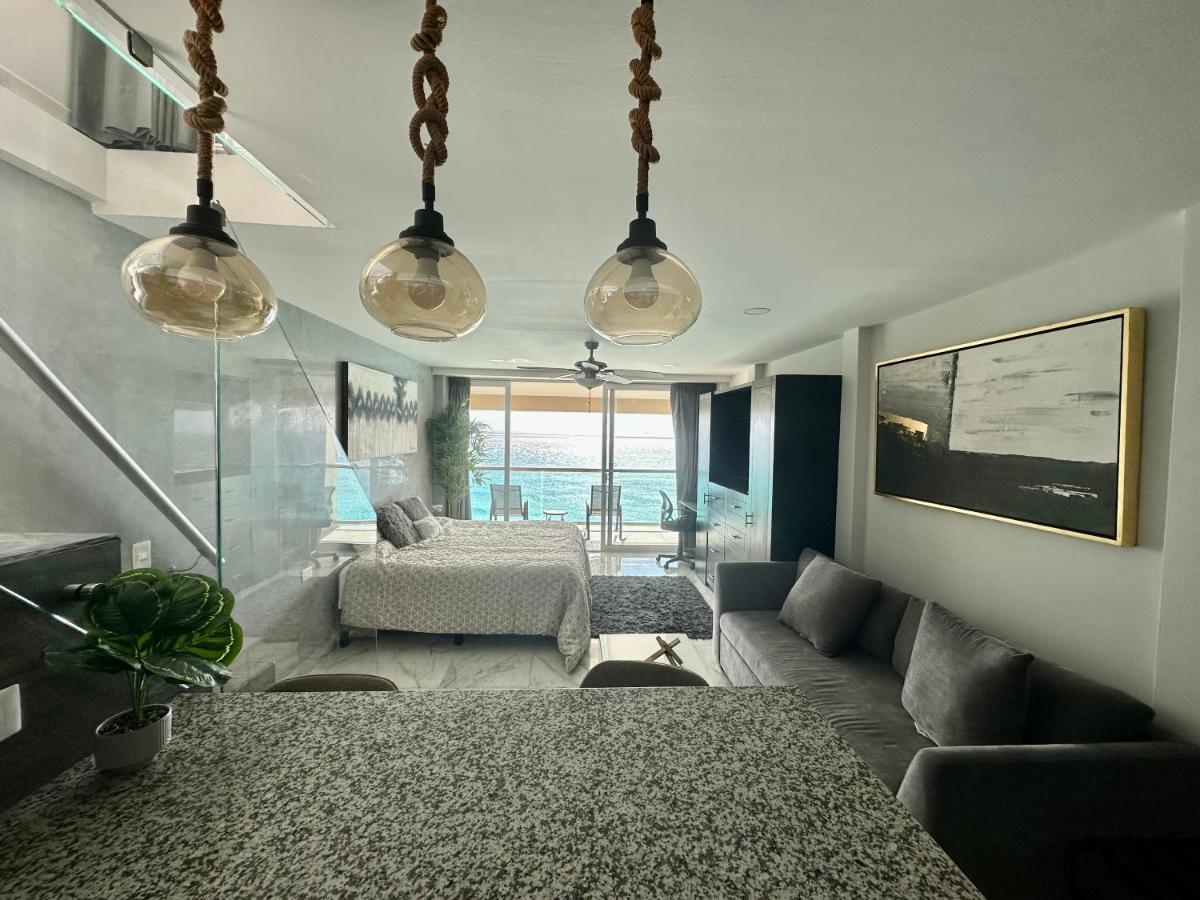 Beachfront Penthouse Aparthotel Cancun
