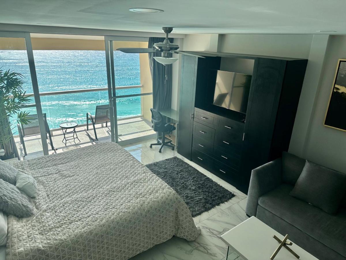 Beachfront Penthouse Aparthotel Cancun