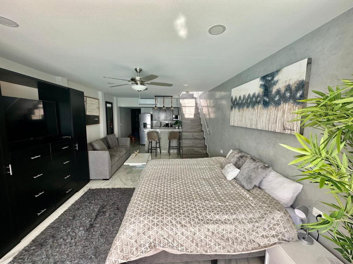 Beachfront Penthouse Cancun
