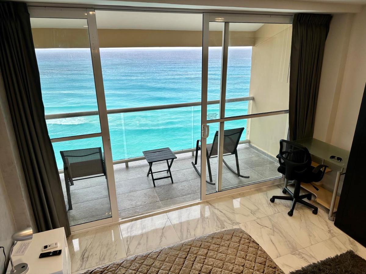 Beachfront Penthouse *