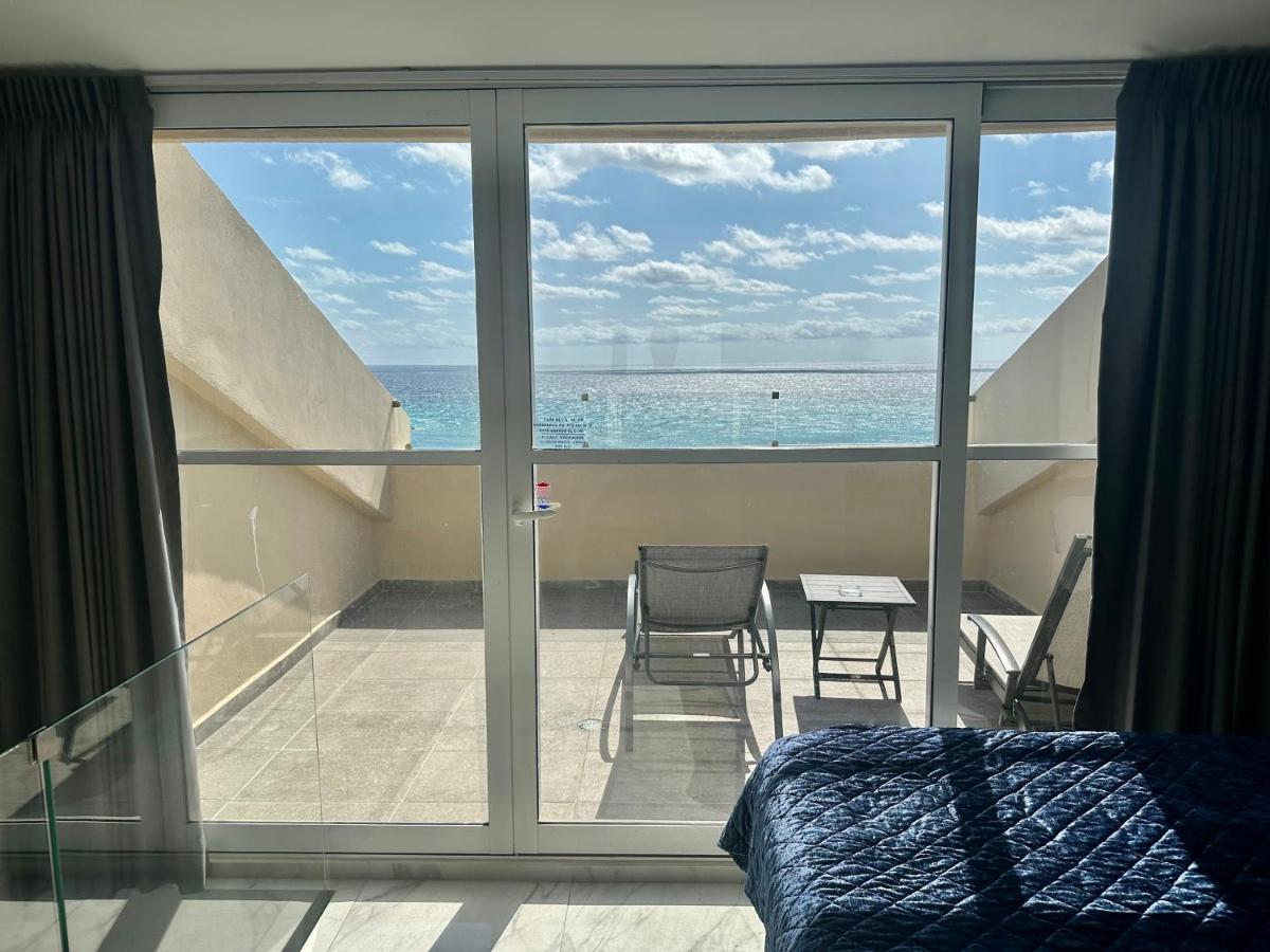 Aparthotel Beachfront Penthouse Cancun