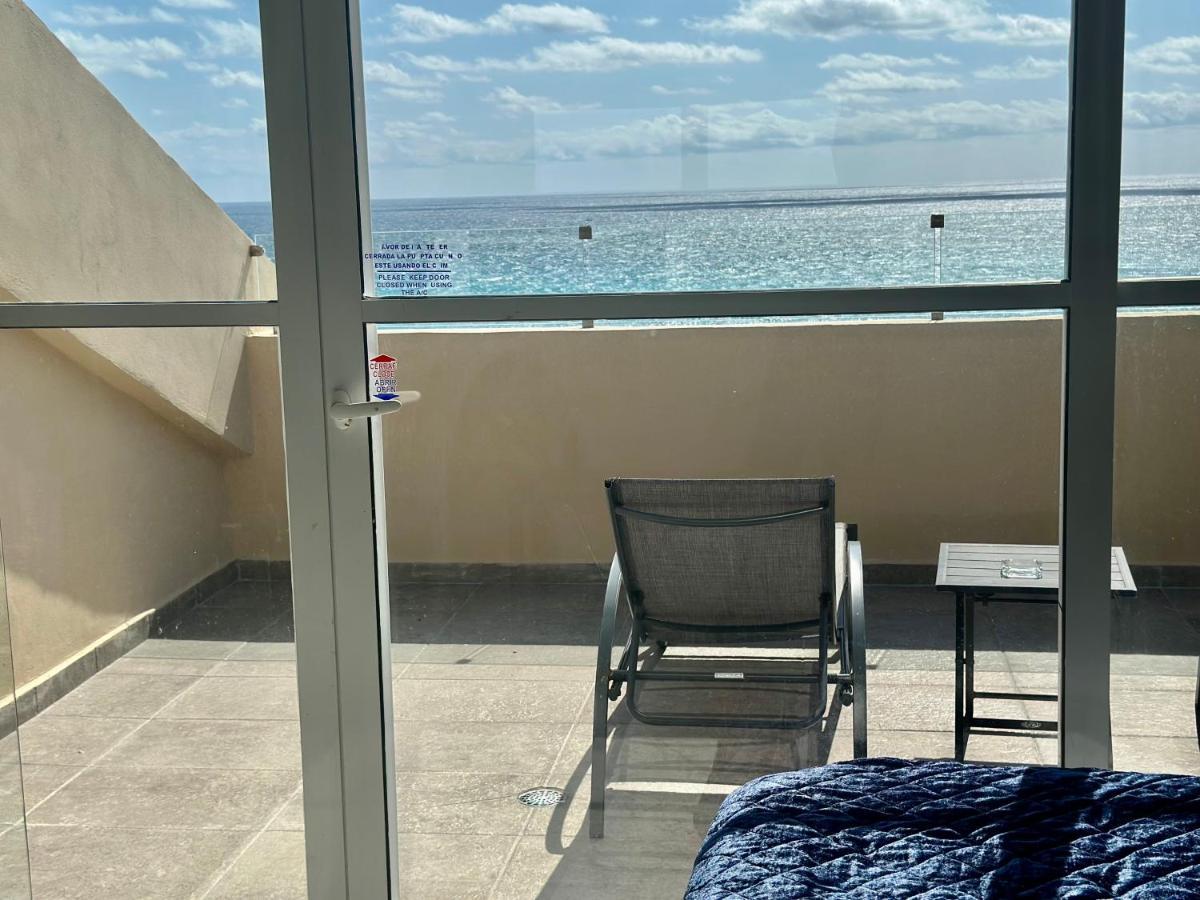 Aparthotel Beachfront Penthouse *