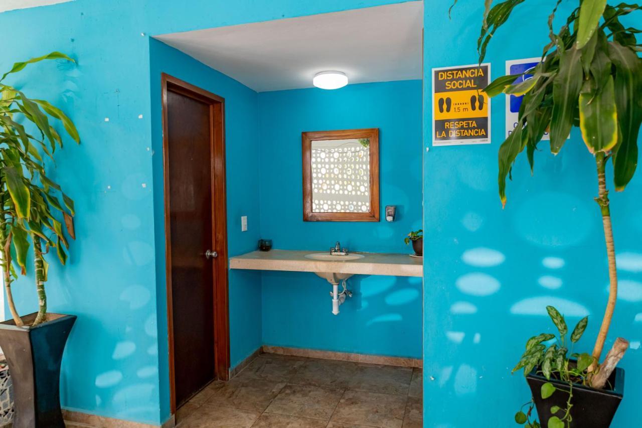 Hotel Las Palmas En Laurel Hotel