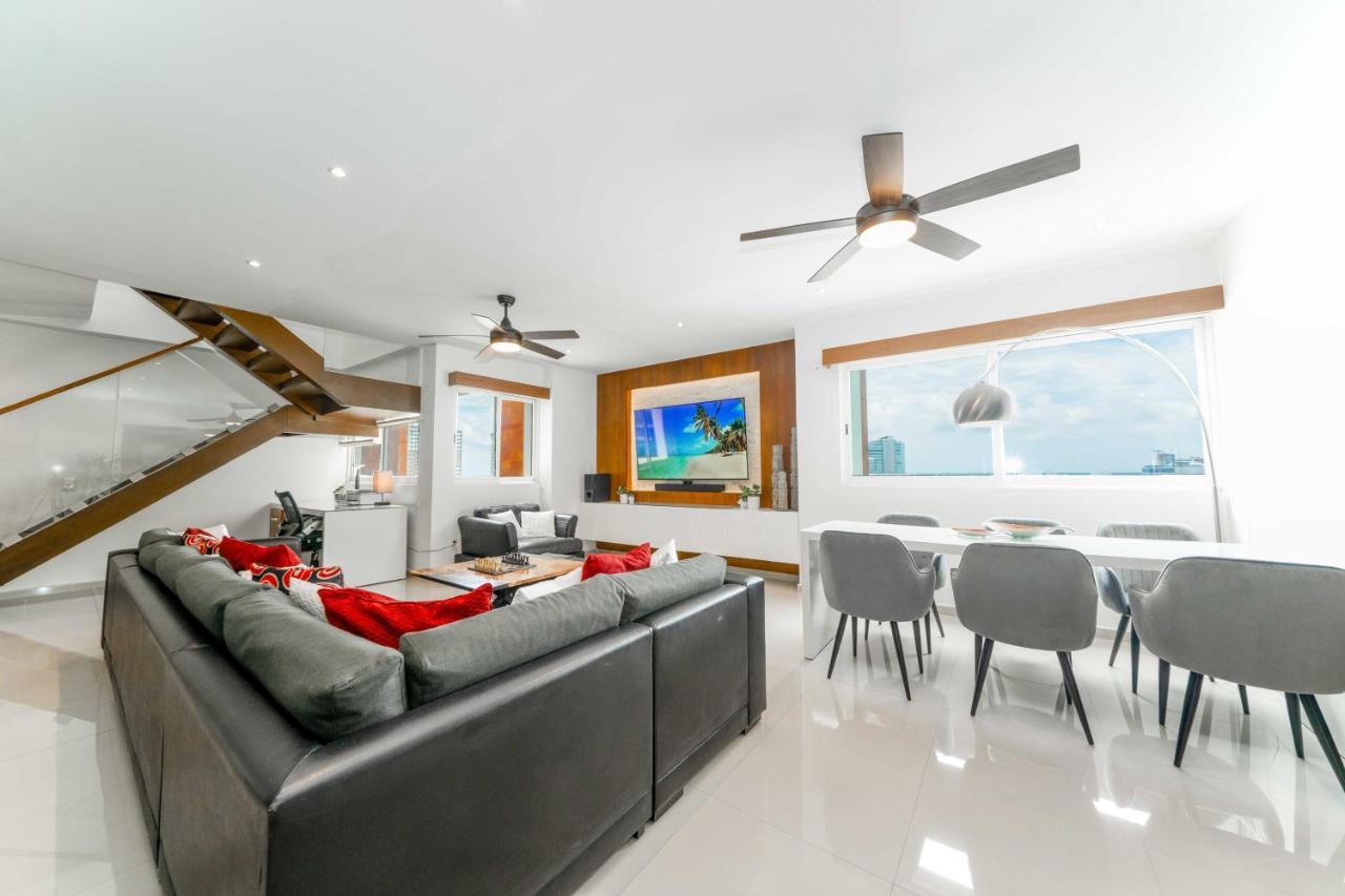 Apartment Penthouse With Private Jacuzzi - Three Bedroom Cancun