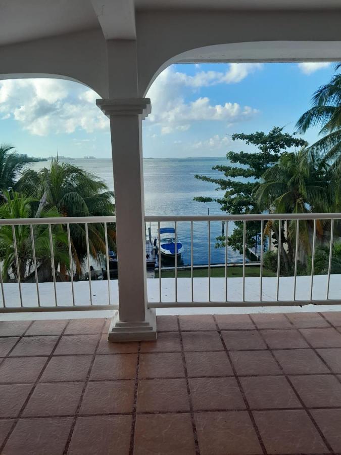 Large Penthouse On Lagoon, Fantastic Views, Across From *