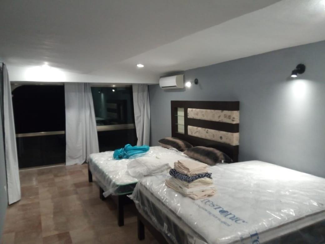Large Penthouse On Lagoon, Fantastic Views, Across From Cancun