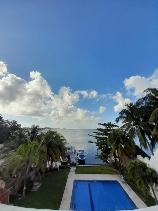 Large Penthouse On Lagoon, Fantastic Views, Across From Cancun