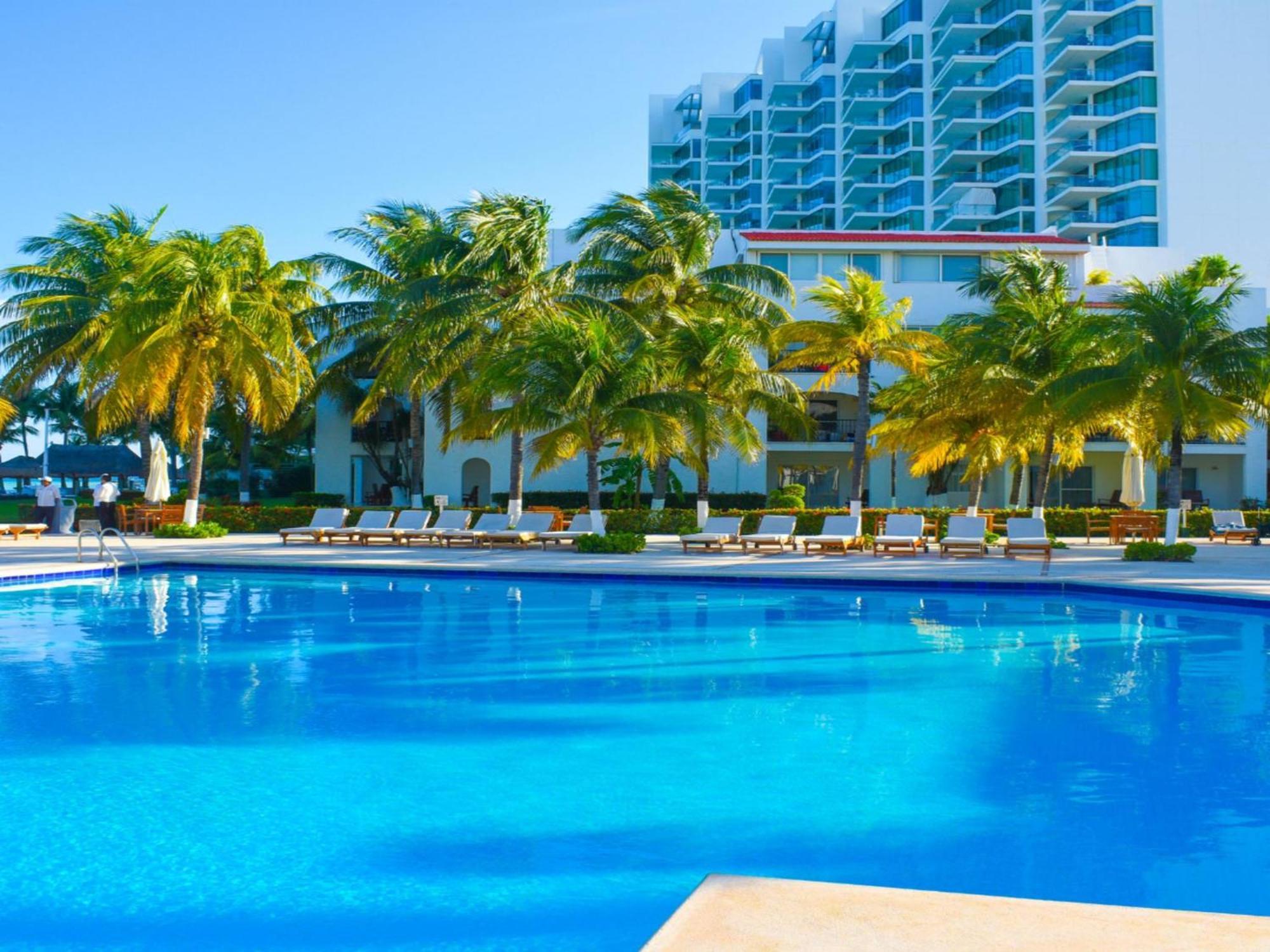 Beachscape Kin Ha Villas&suites