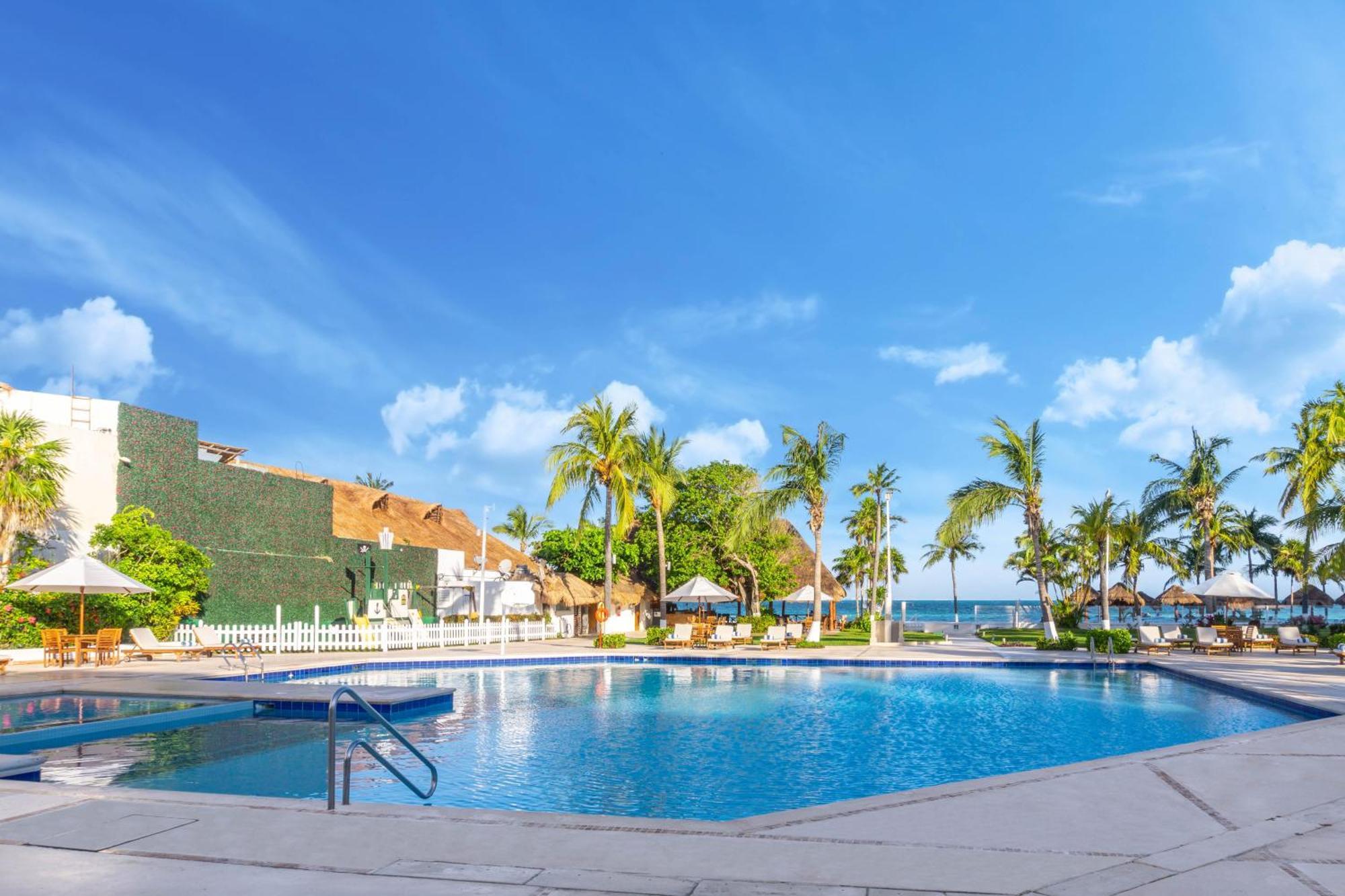 Beachscape Kin Ha Villas&suites Hotel 4*