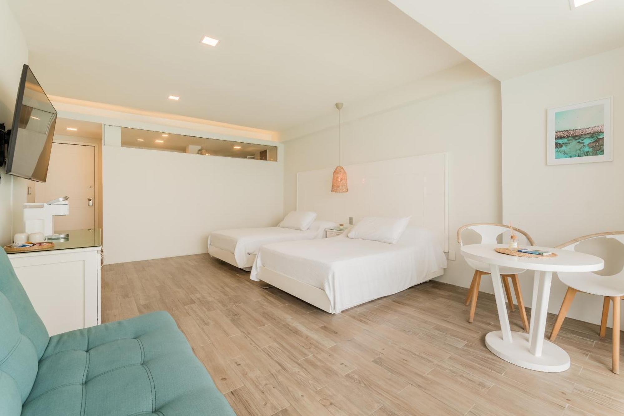 The Oceanfront By Casa Paraiso Aparthotel *