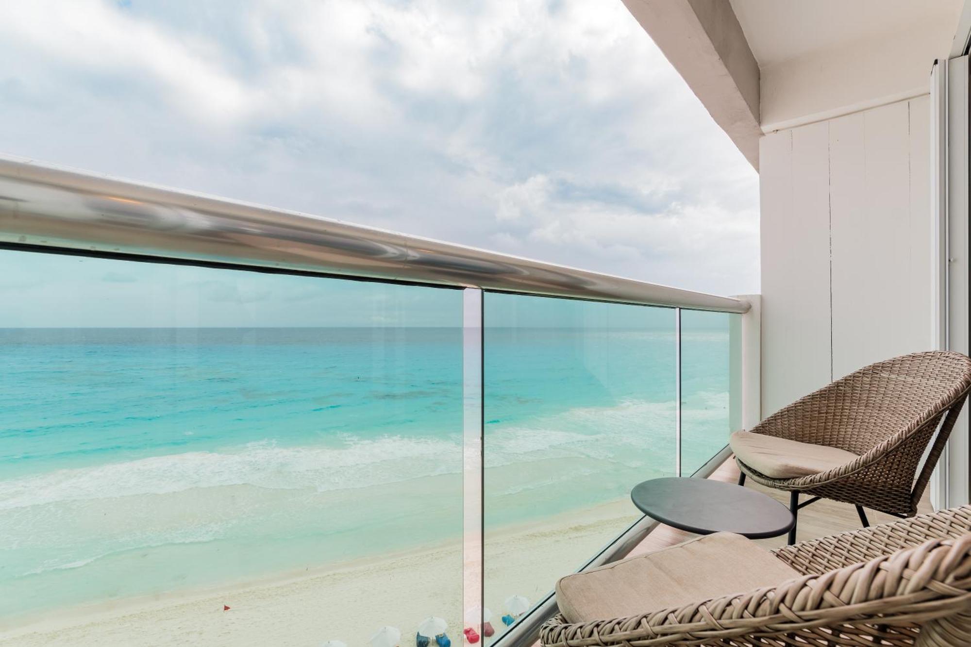 Aparthotel The Oceanfront By Casa Paraiso